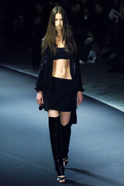 Look 15